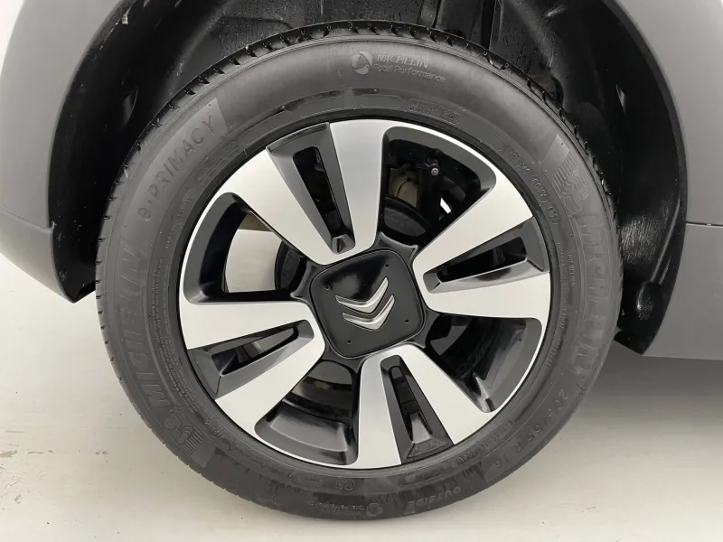 Image secondaire du véhicule 20