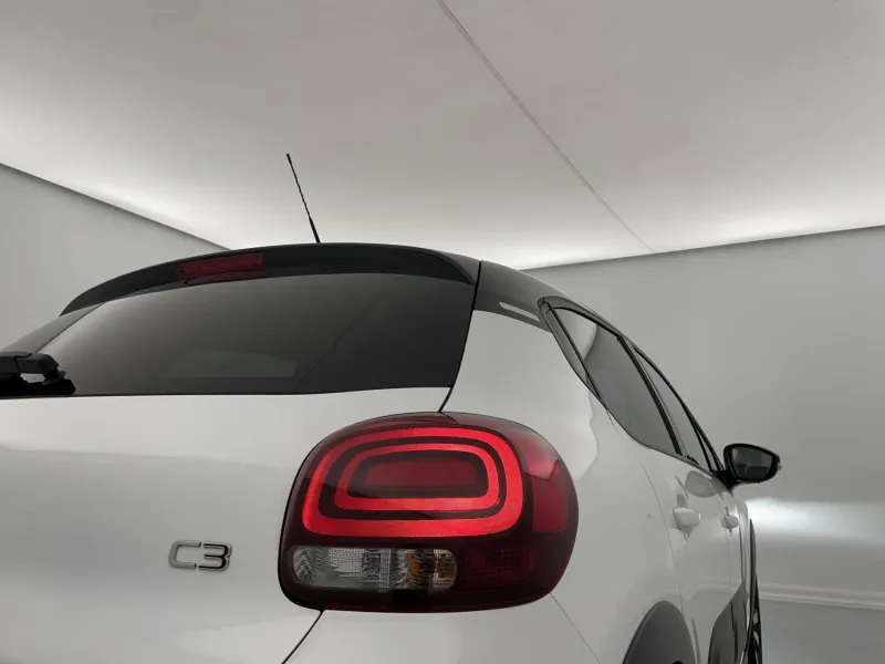 Image secondaire du véhicule 25