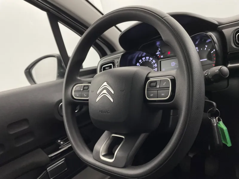 Image secondaire du véhicule 30