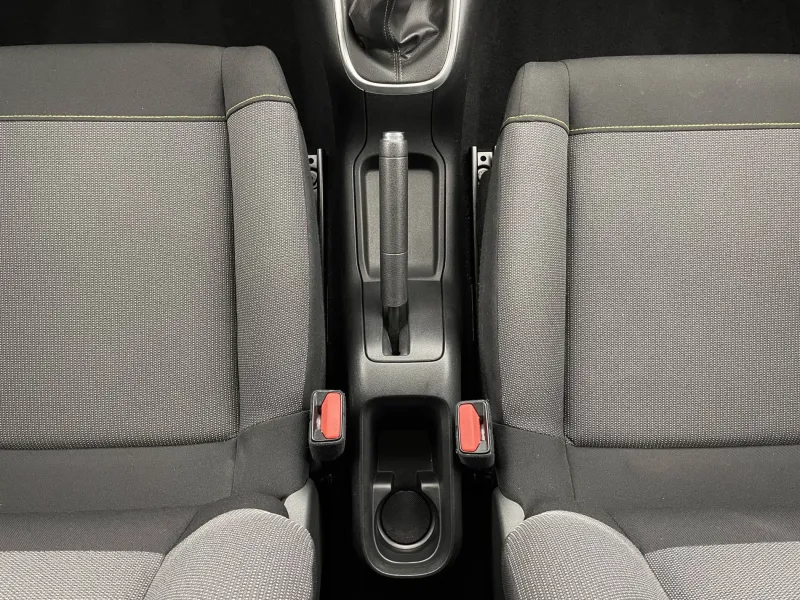 Image secondaire du véhicule 32