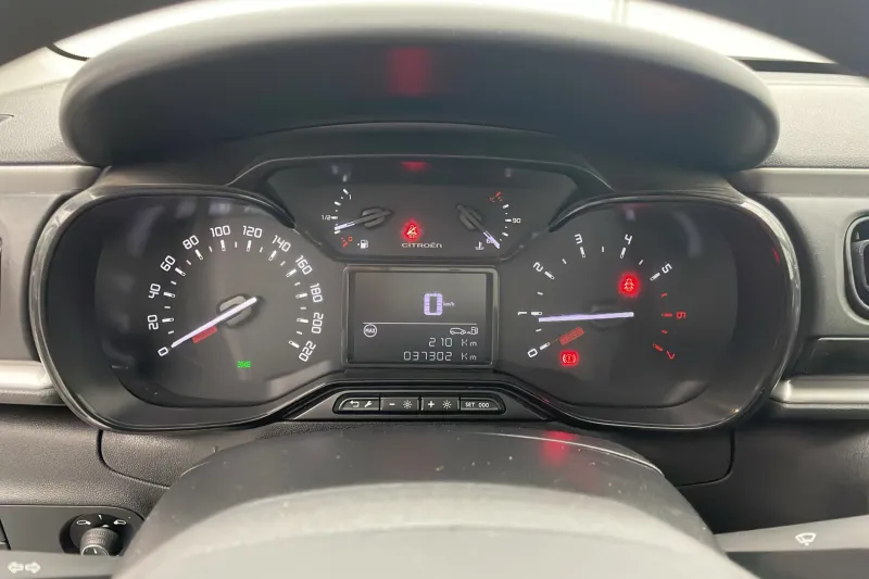 Image secondaire du véhicule 22