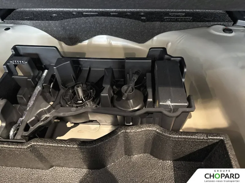 Image secondaire du véhicule 17