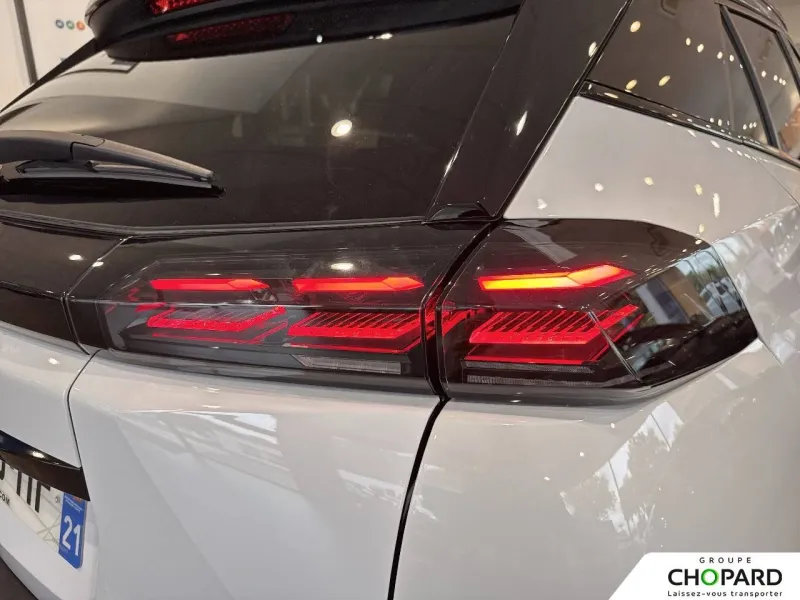 Image secondaire du véhicule 22