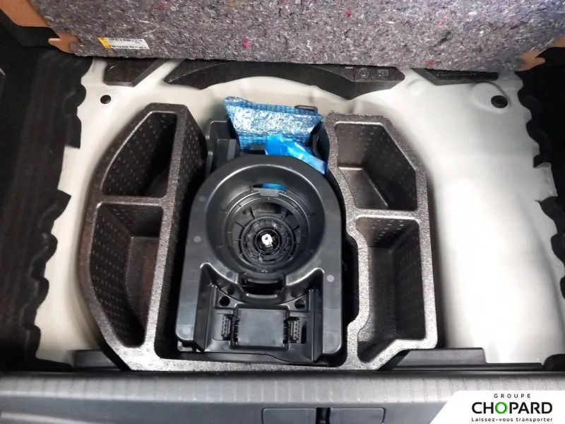 Image secondaire du véhicule 28