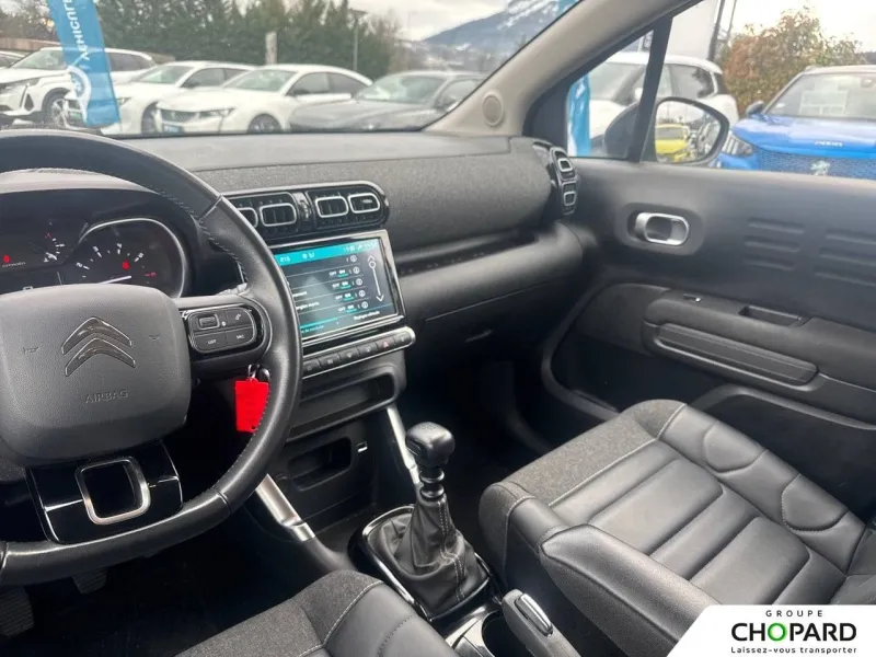 Image secondaire du véhicule 3