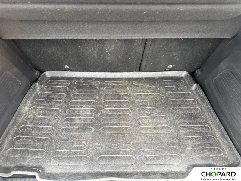 Image secondaire du véhicule 9