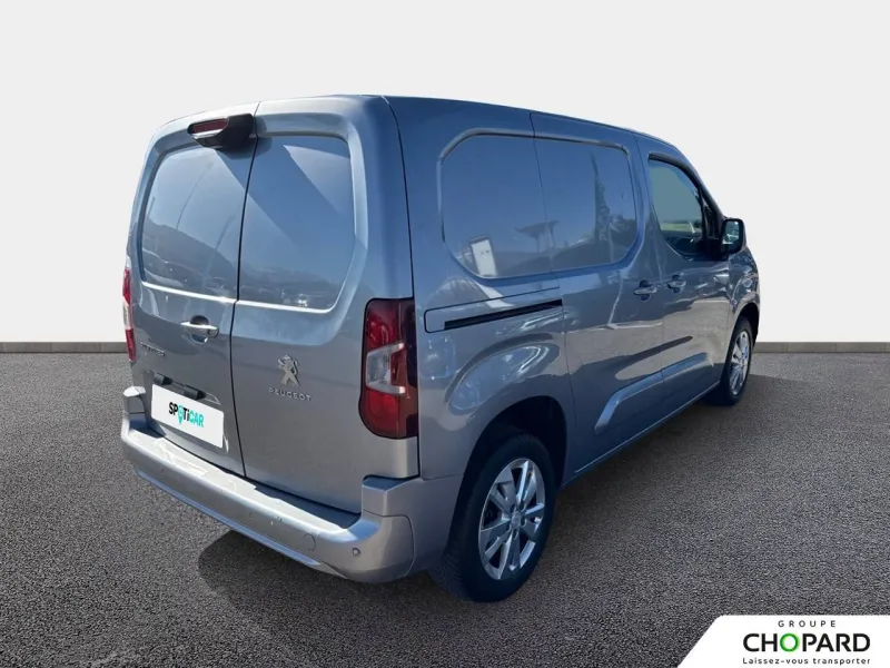 Image secondaire du véhicule 4