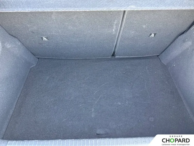 Image secondaire du véhicule 9