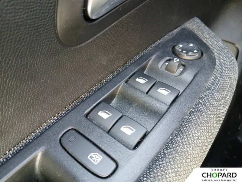 Image secondaire du véhicule 15