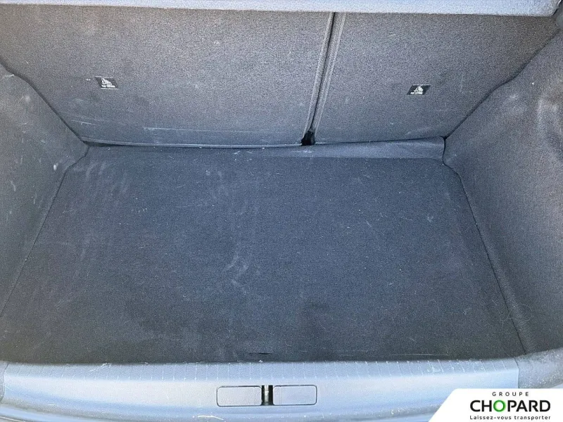 Image secondaire du véhicule 9