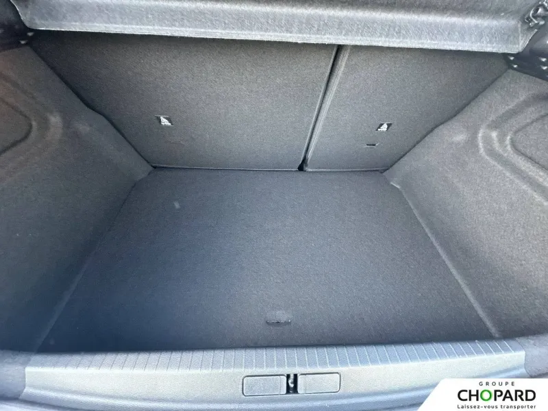 Image secondaire du véhicule 9