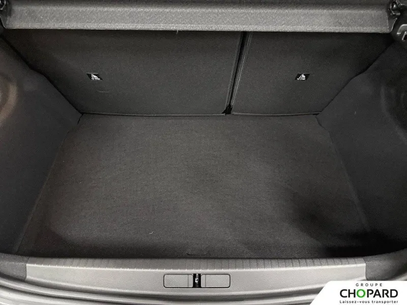 Image secondaire du véhicule 9