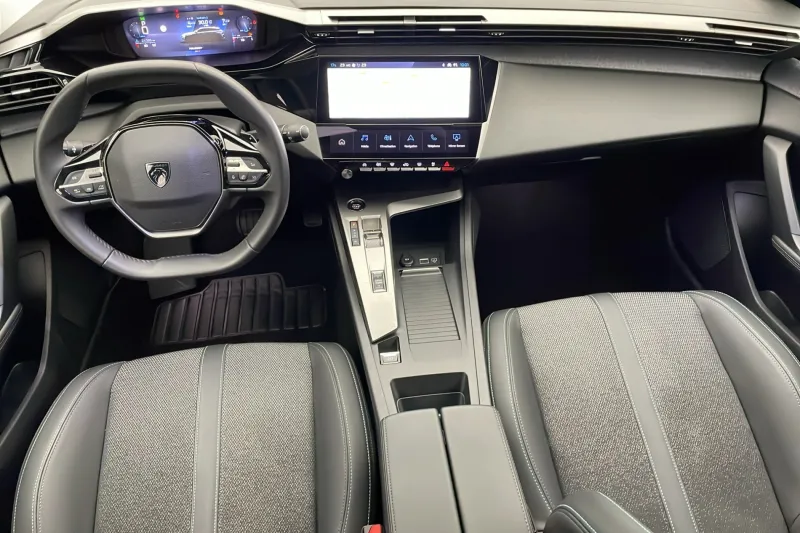 Image secondaire du véhicule 10