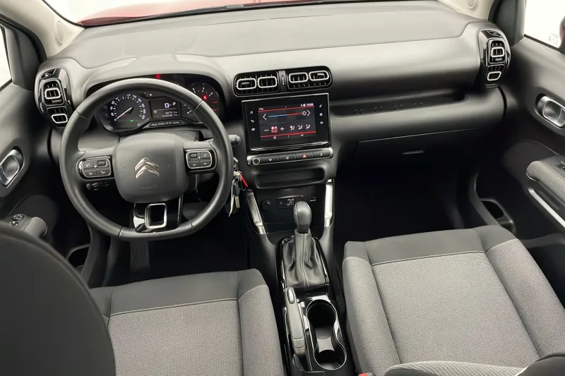 Image secondaire du véhicule 10