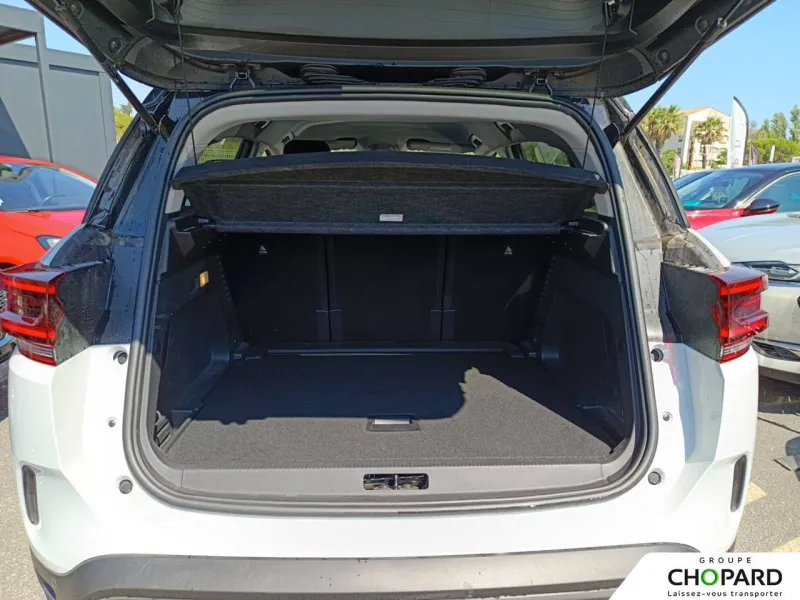 Image secondaire du véhicule 9