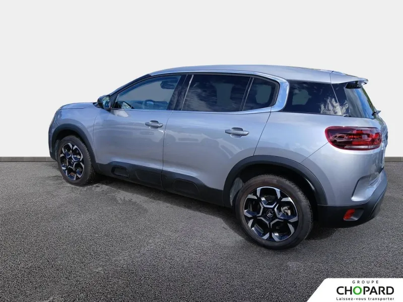 Image secondaire du véhicule 8