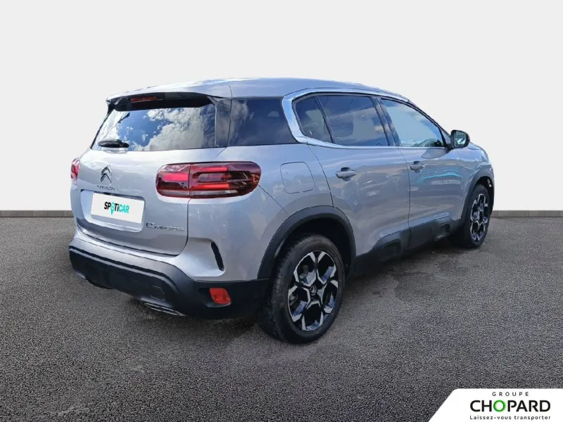 Image secondaire du véhicule 9