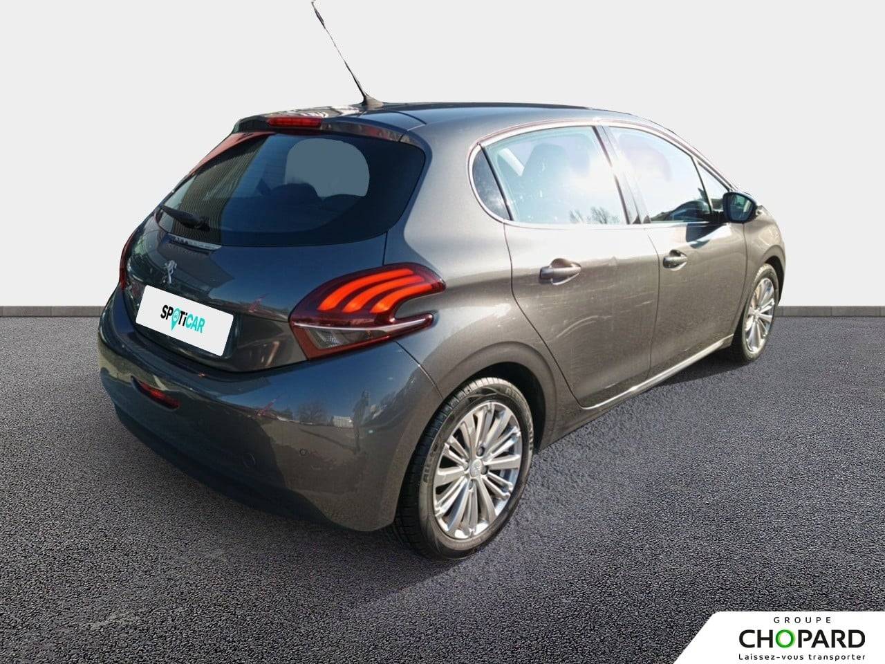 Image secondaire du véhicule 9