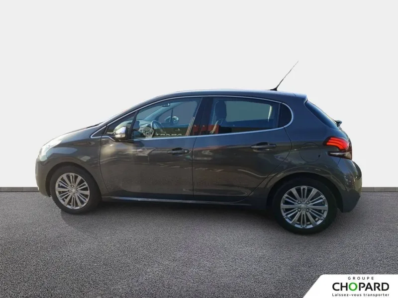 Image secondaire du véhicule 10