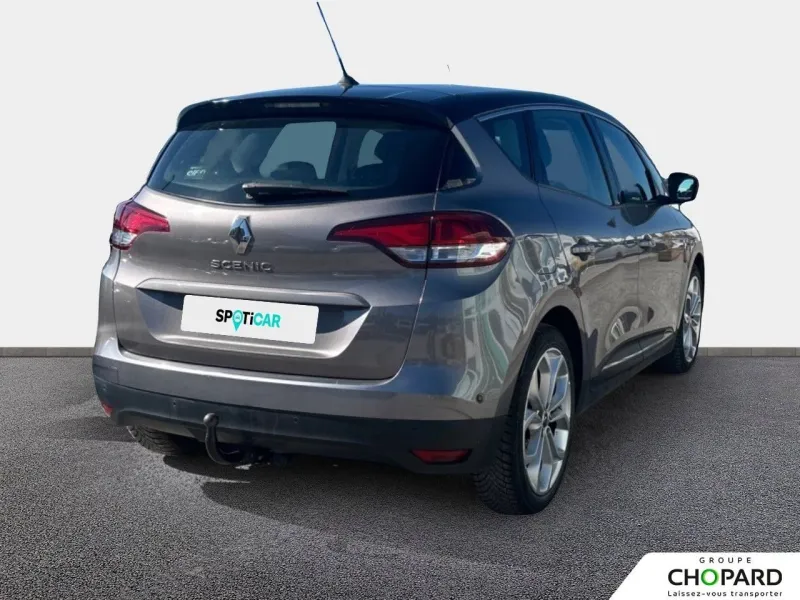 Image secondaire du véhicule 9