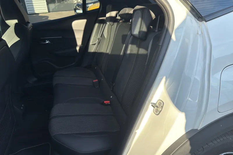 Image secondaire du véhicule 12