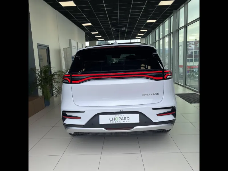 Image secondaire du véhicule 4