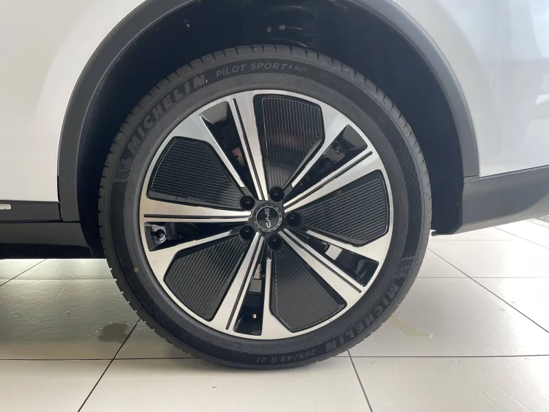 Image secondaire du véhicule 17