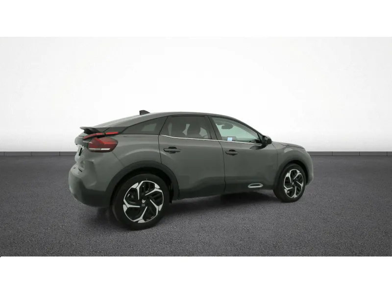 Image secondaire du véhicule 10