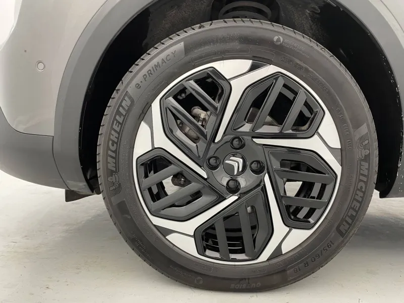 Image secondaire du véhicule 18