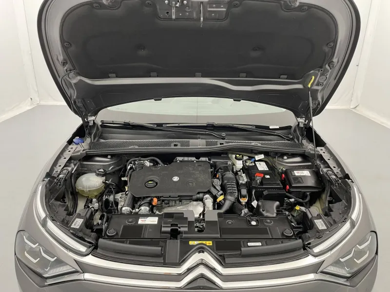 Image secondaire du véhicule 22