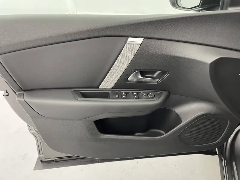 Image secondaire du véhicule 27