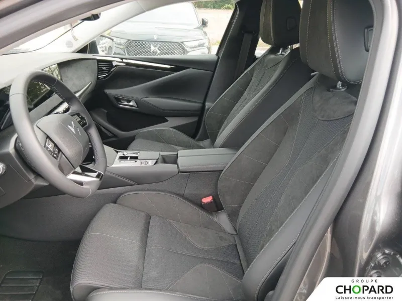 Image secondaire du véhicule 12