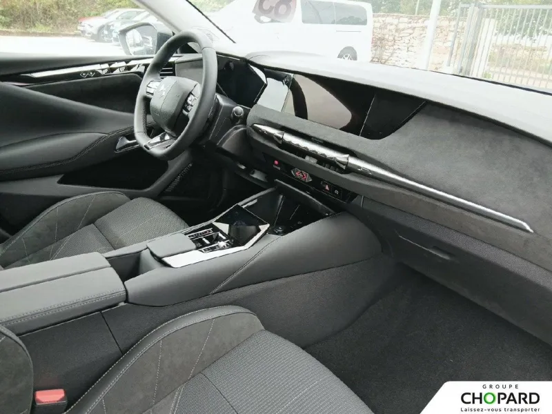 Image secondaire du véhicule 14