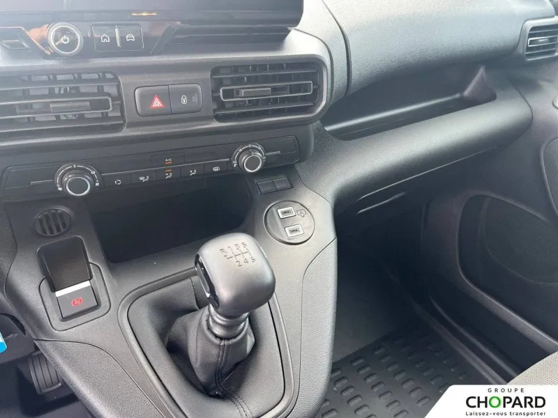 Image secondaire du véhicule 11