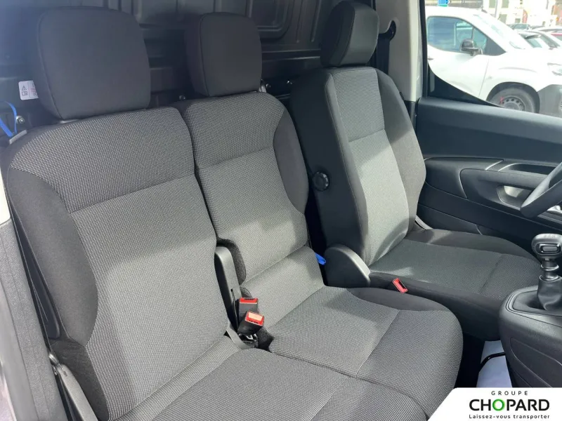 Image secondaire du véhicule 14