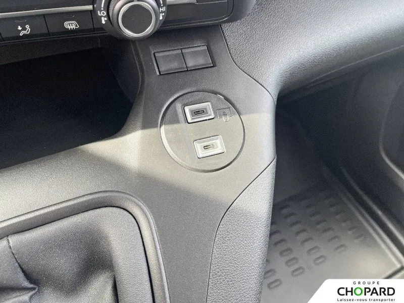 Image secondaire du véhicule 16