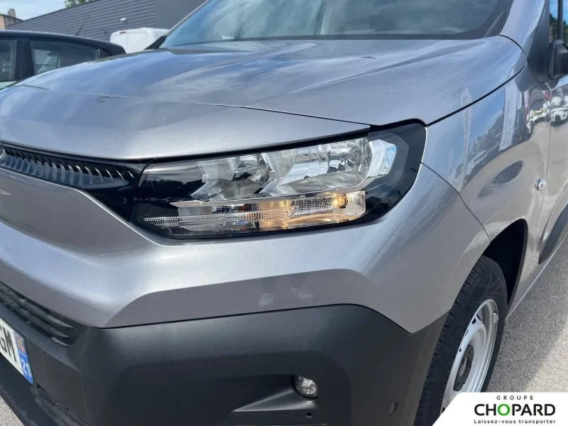 Image secondaire du véhicule 24