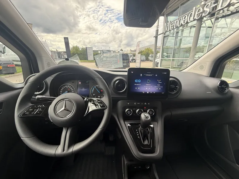 Image secondaire du véhicule 12