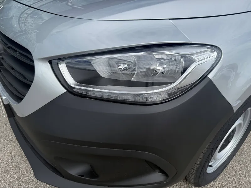 Image secondaire du véhicule 23