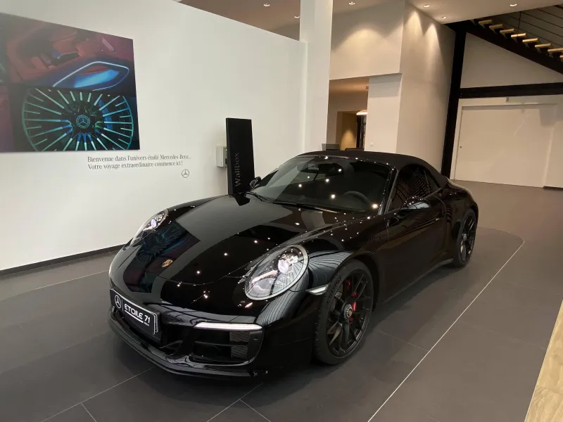 Porsche-911 CARRERA CABRIOLET-d'occasion chez Mercedes-Benz Lyon Saint-Fons