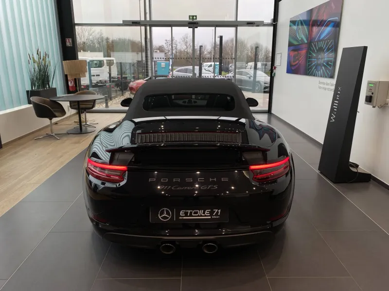 Image secondaire du véhicule 10