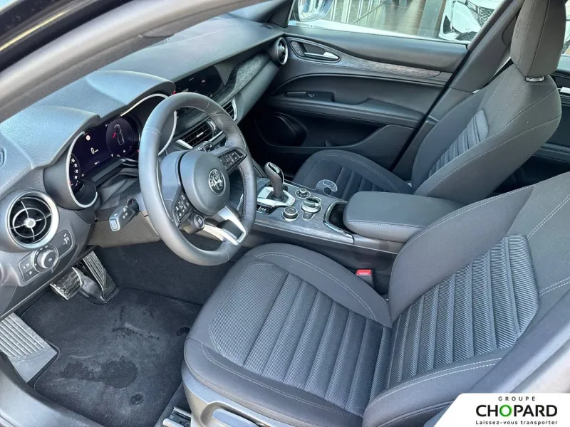 Image secondaire du véhicule 11