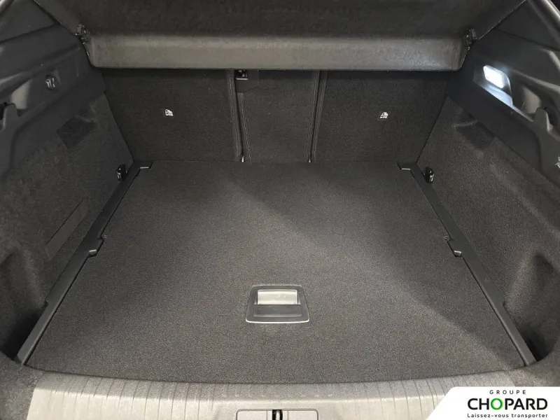 Image secondaire du véhicule 10