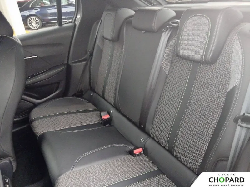 Image secondaire du véhicule 19