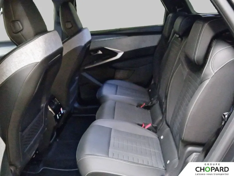 Image secondaire du véhicule 8