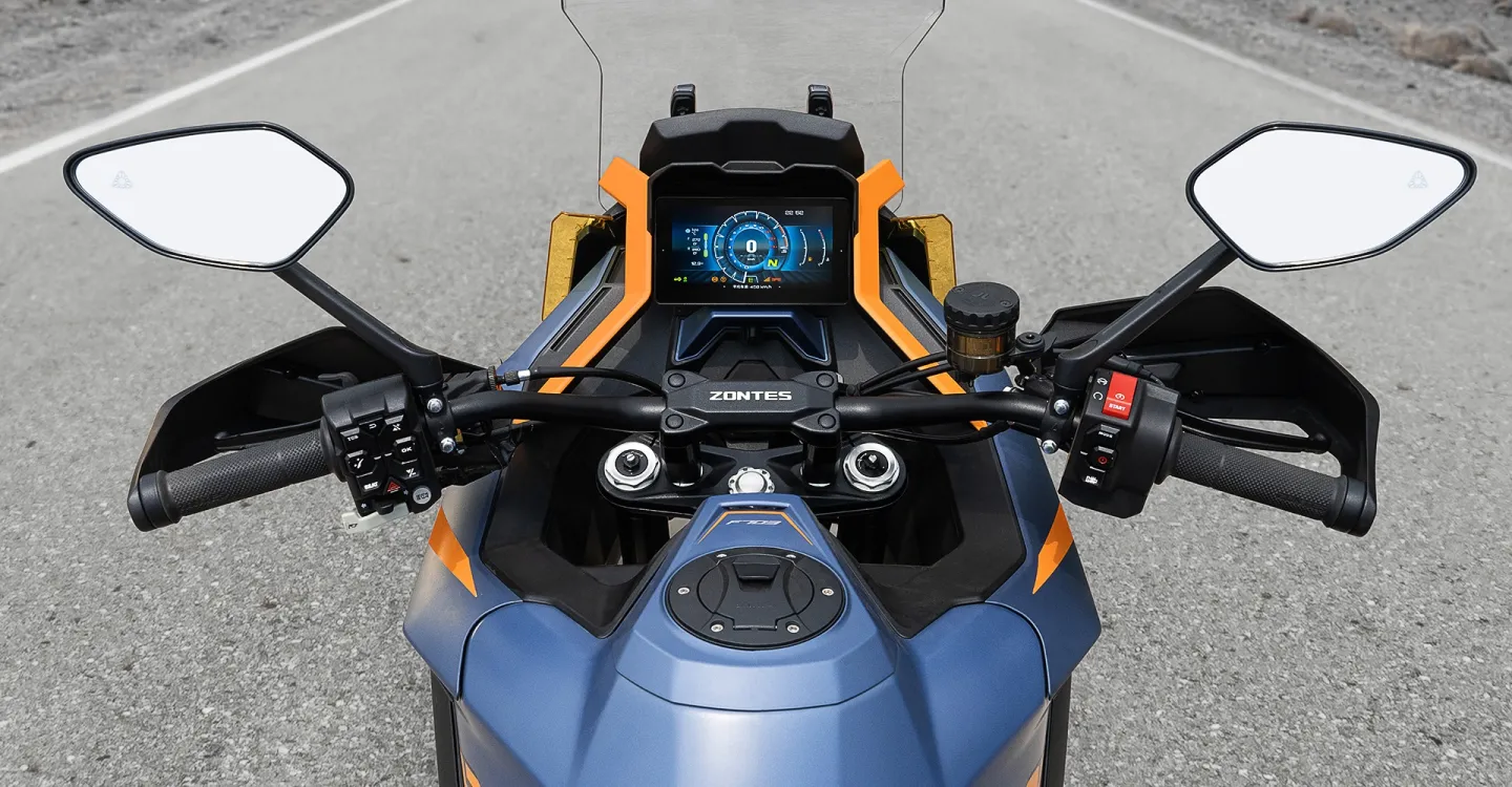 Zontes 703 F : vue pilote