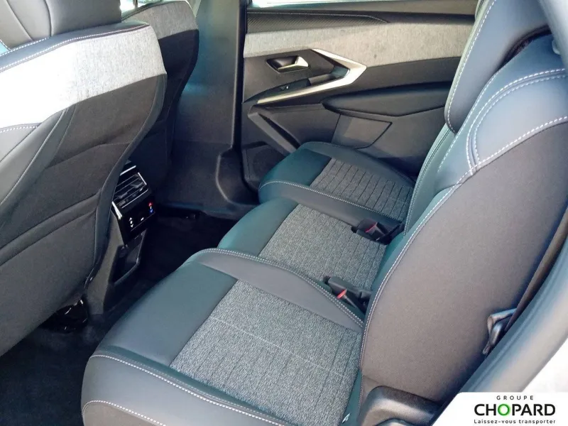 Image secondaire du véhicule 12