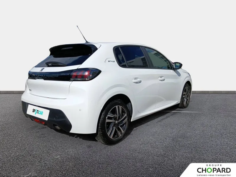 Image secondaire du véhicule 9