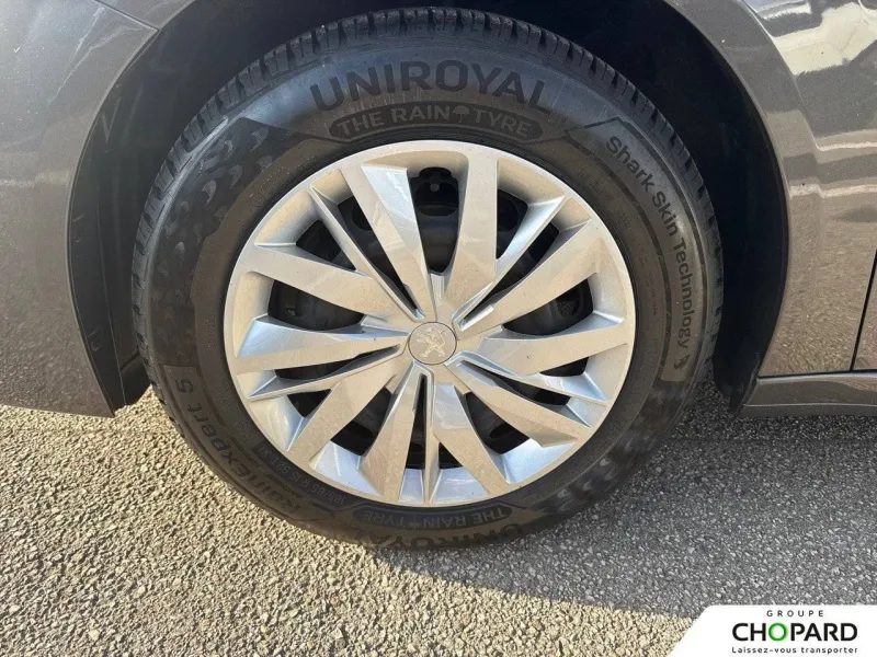 Image secondaire du véhicule 22