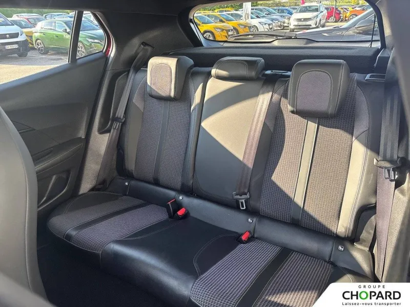 Image secondaire du véhicule 11